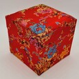 Box mit Kippdeckel - Rot